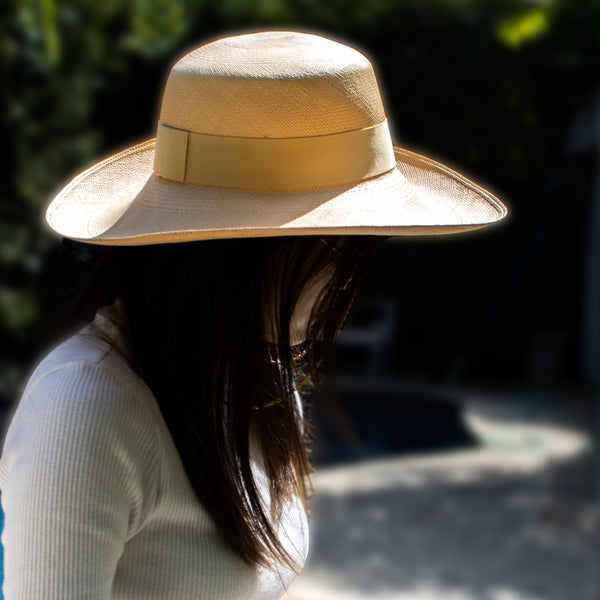 "Capeline Brisa" Beige Panama Hat