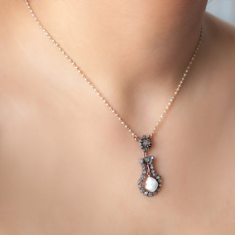 "Pearl and Diamond Pendant" Necklace