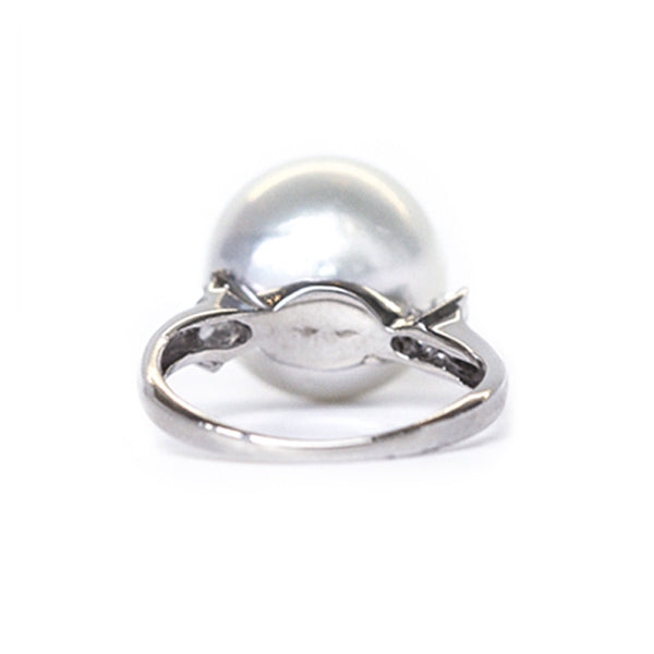 "South Sea Pearl and Diamond" Platinum Ring
