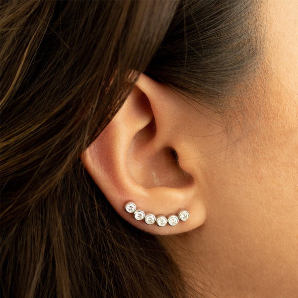 "18k White Gold and 6 Diamond Row Mono Ear Crawler" Earring